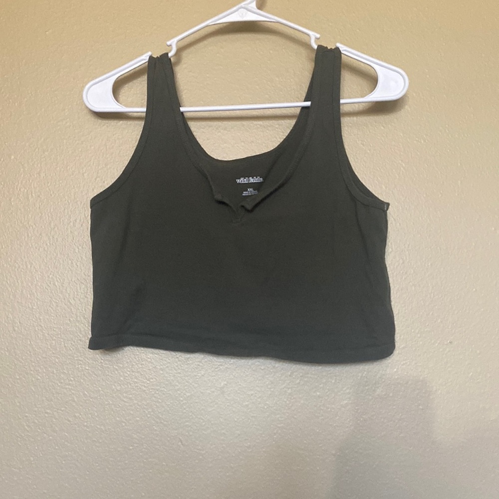 Crop top